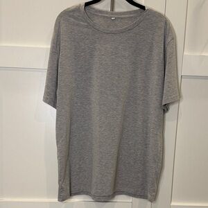 Amazon Women's Short Sleeve Tee - Heather Gray